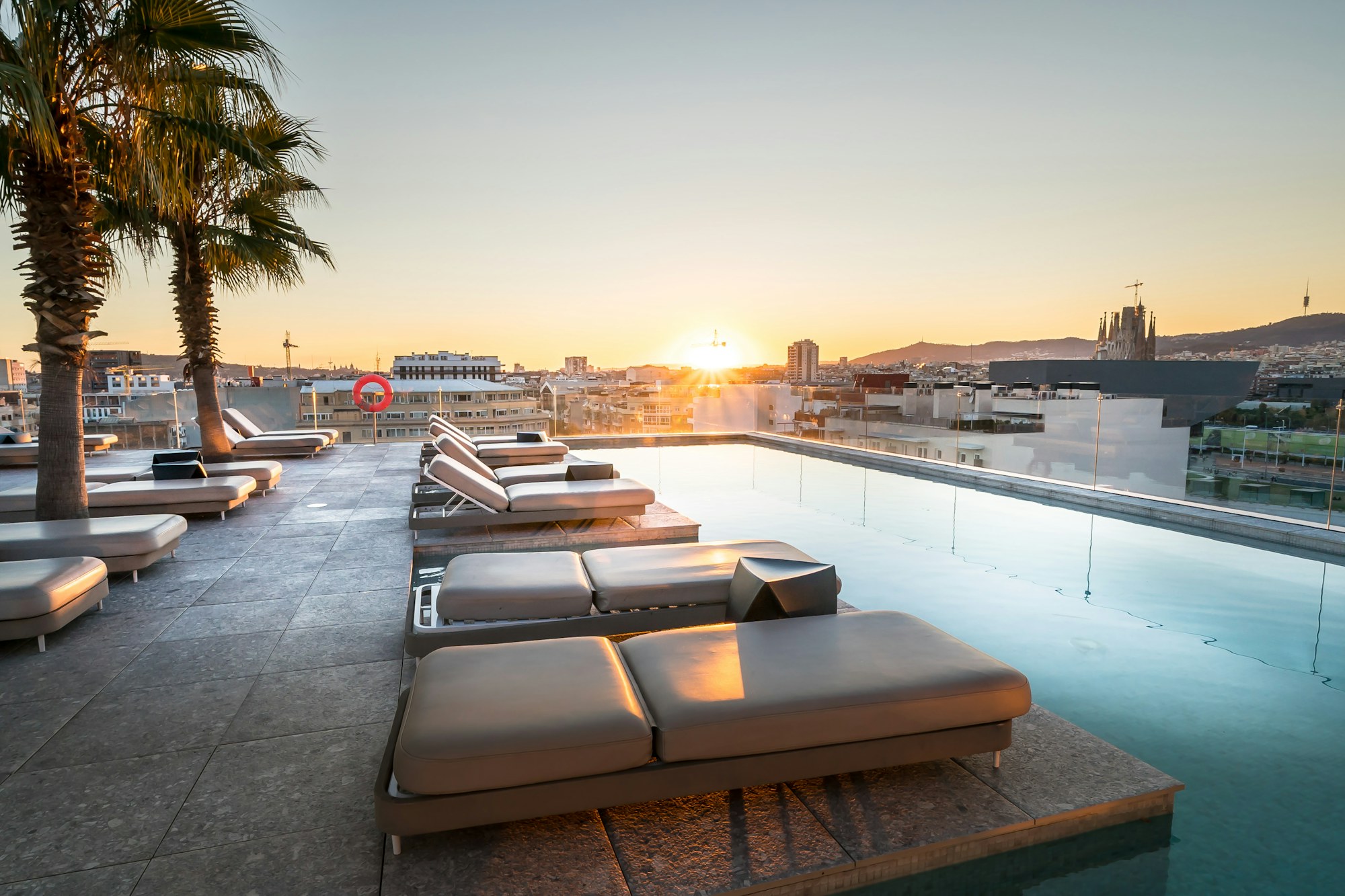 Dorisol Buganvília Studio Hotel — Terraço panorâmico ao entardecer