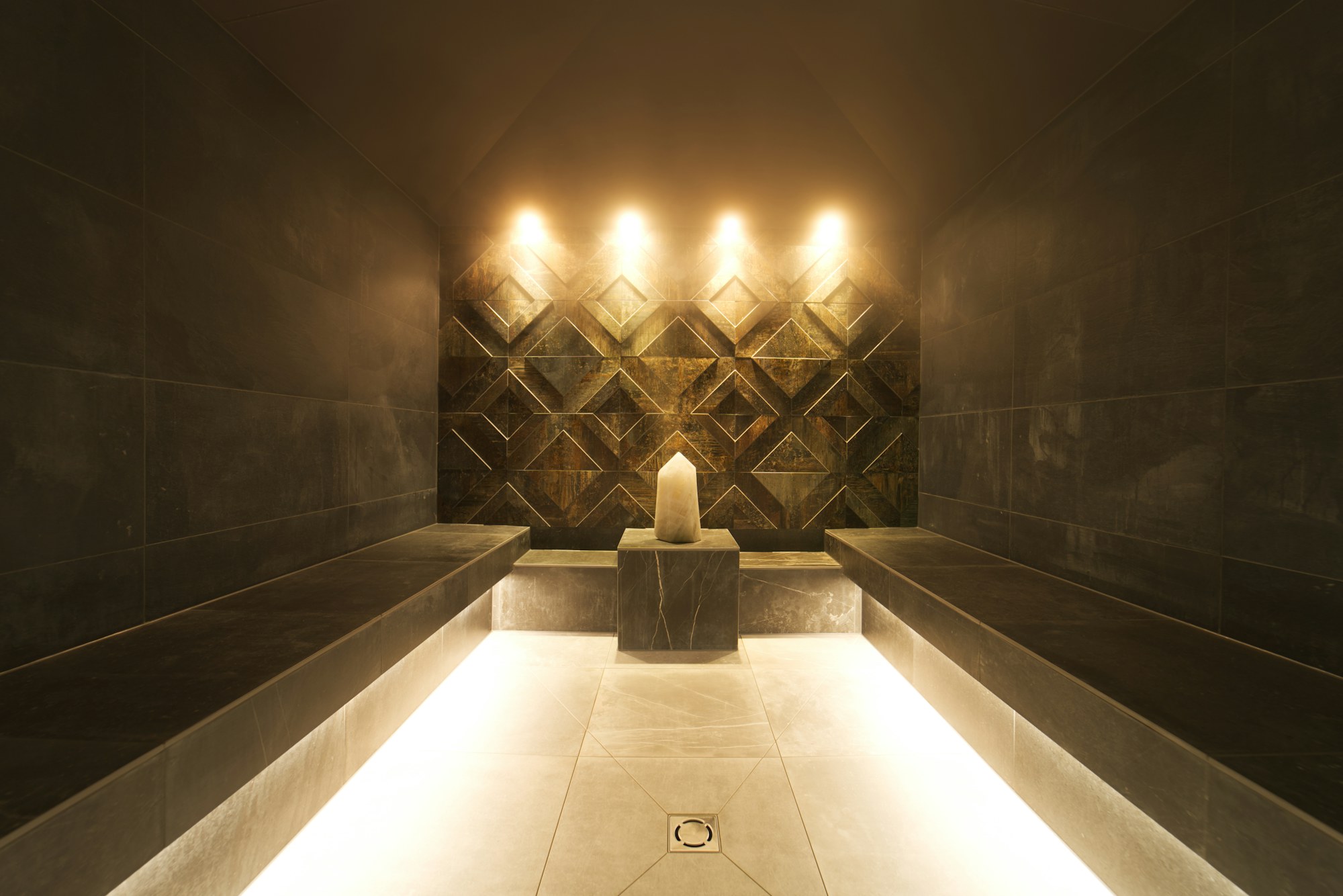 Socalco Nature Calheta — Piscina interior de spa e bem-estar